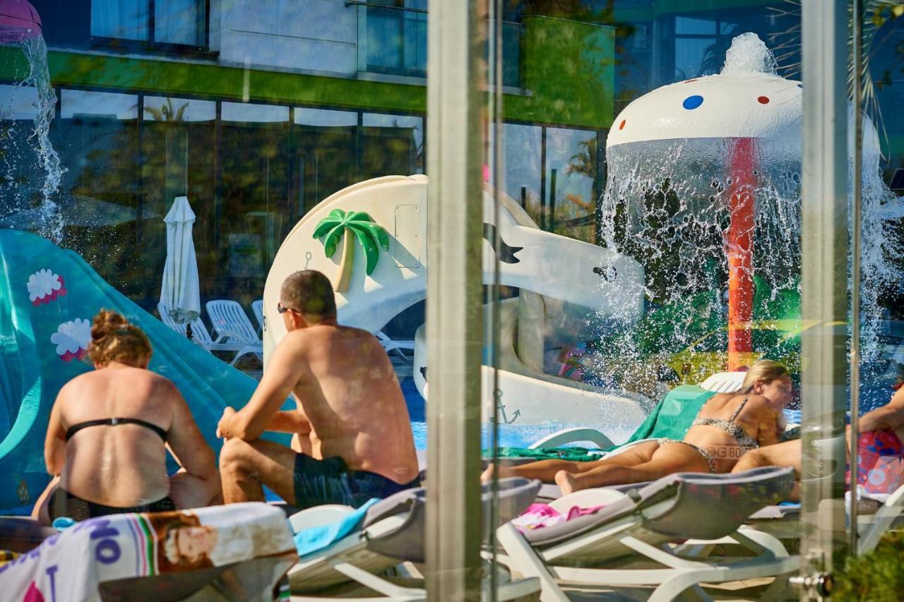 Rusty Sands Apt Spa N Pools Beach Resort Năvodari Esterno foto