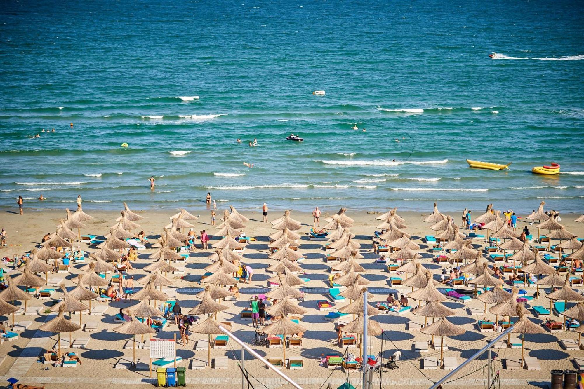 Rusty Sands Apt Spa N Pools Beach Resort Năvodari Esterno foto